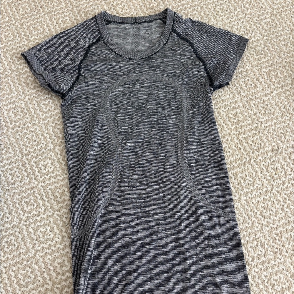 Lululemon swiftly tech tee